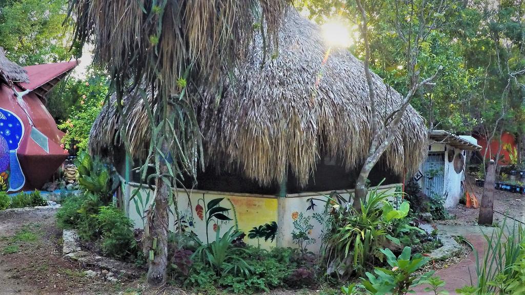 La Casa De Los Ninos Del Arbol Hotel Bacalar Exterior photo